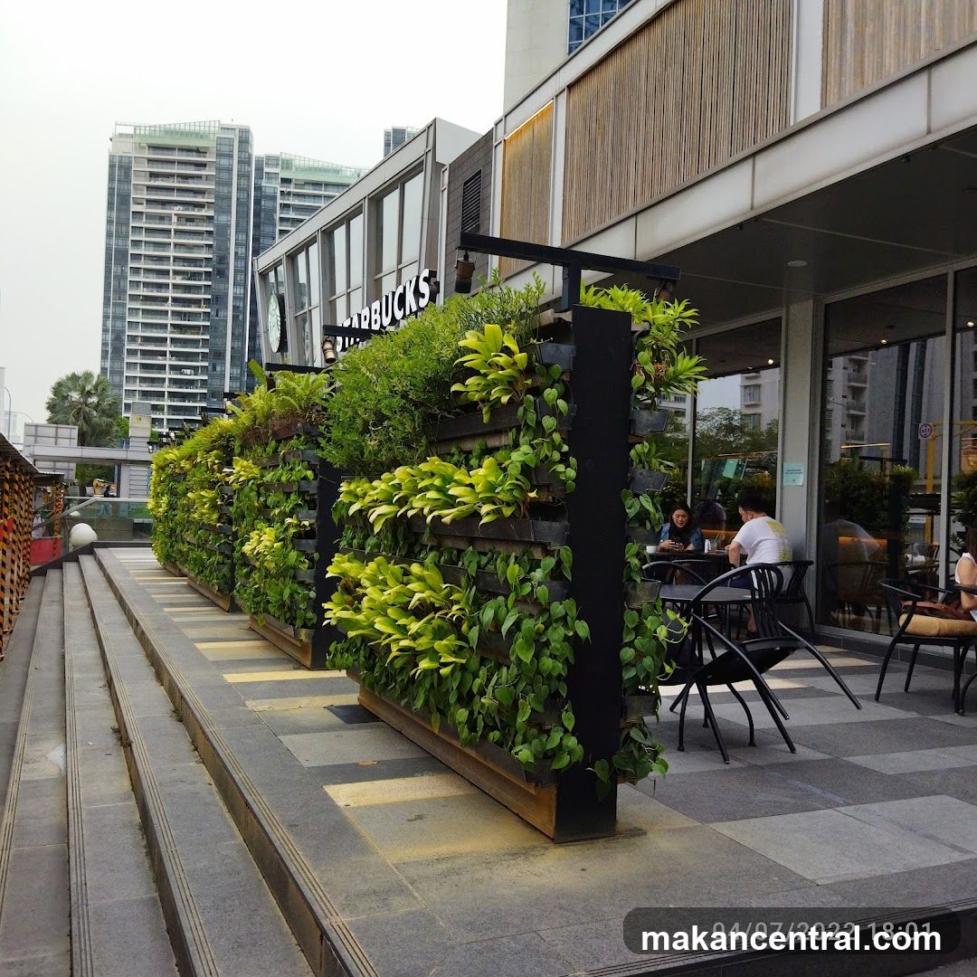 Starbucks storefront exterior