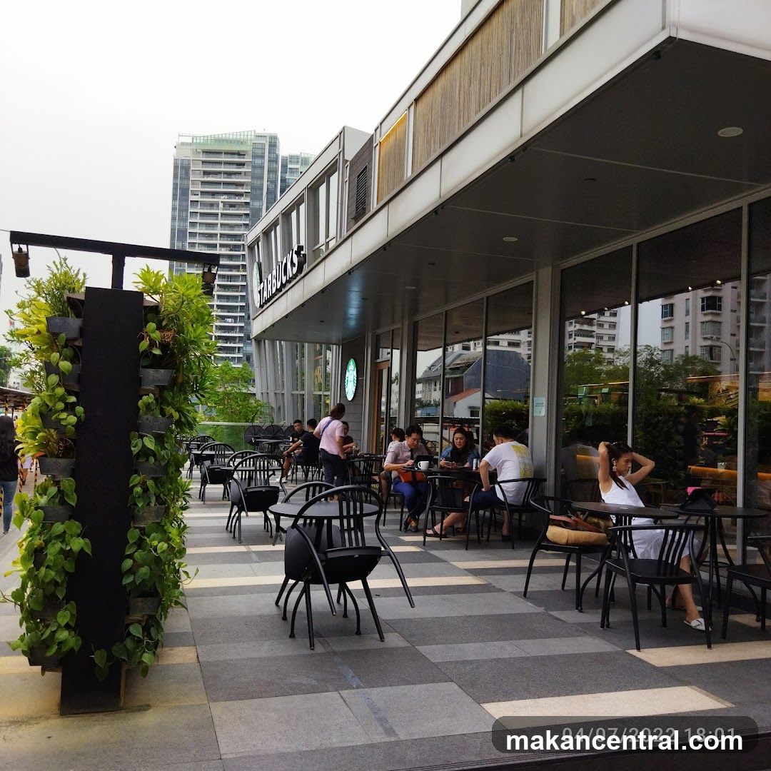 Starbucks storefront exterior
