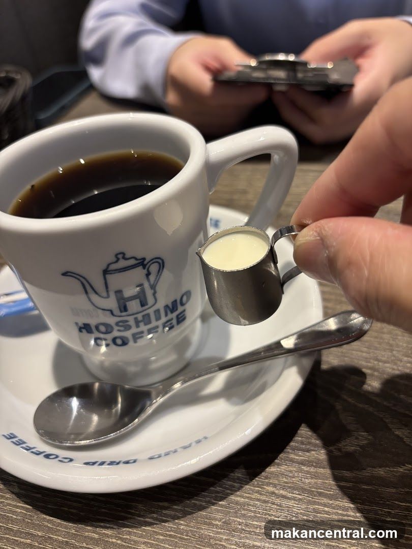 Hoshino Coffee Interior Scene