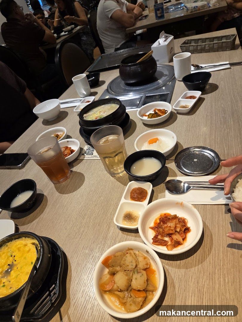 Restaurant Interior Dining Scene
