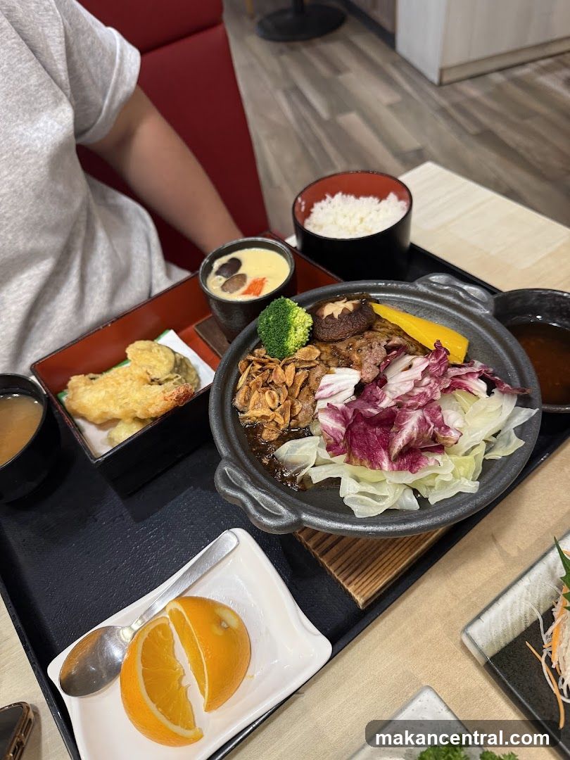Restaurant Interior Dining Scene