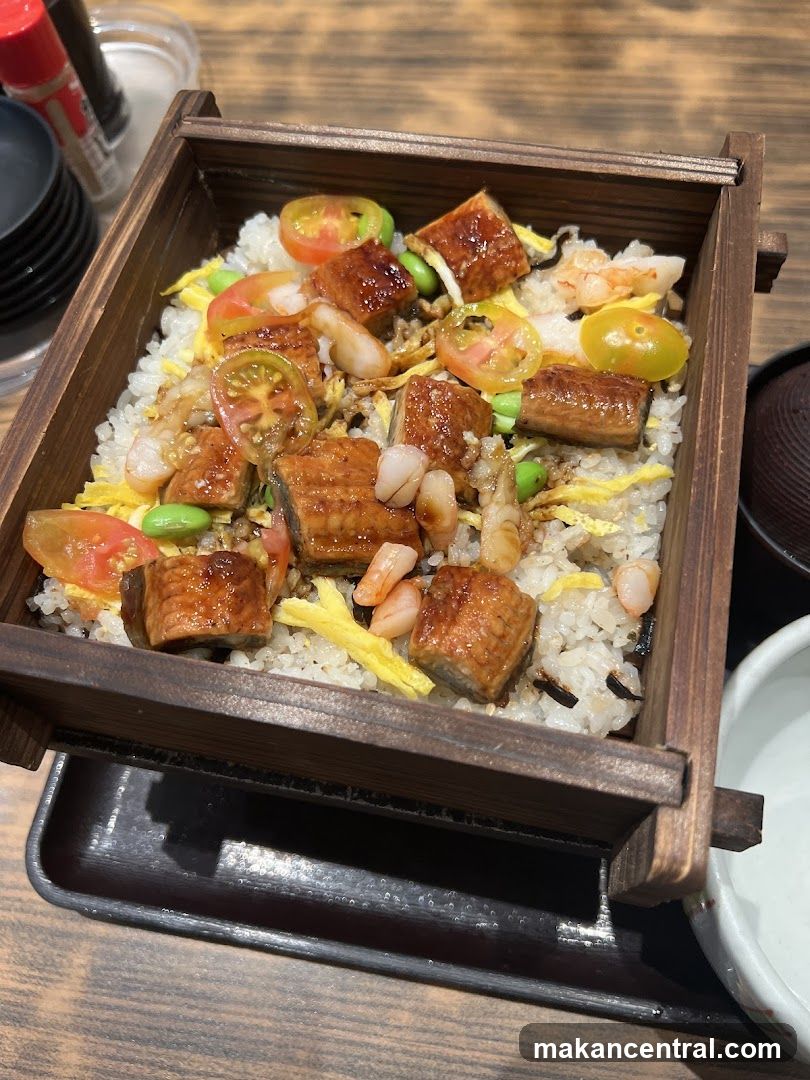 Rice Bowl in Wooden Box
