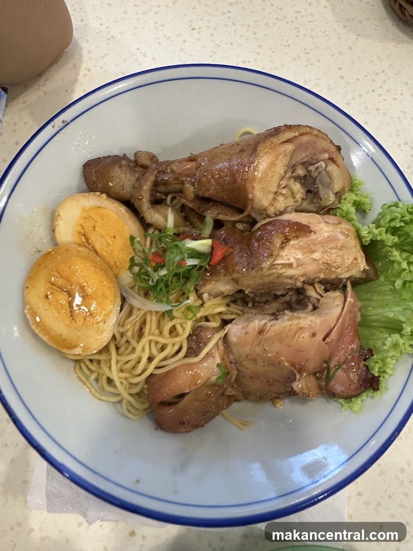 Noodle Dish with Chicken and Egg