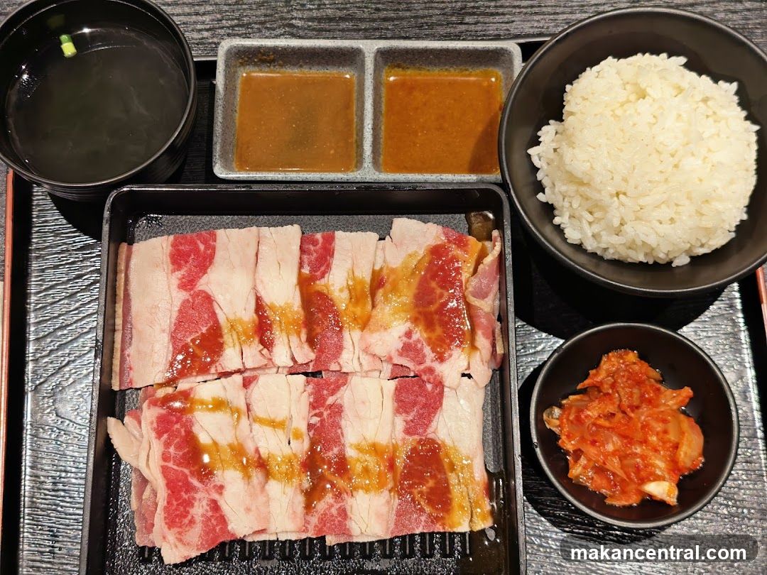 Grilled meat meal set