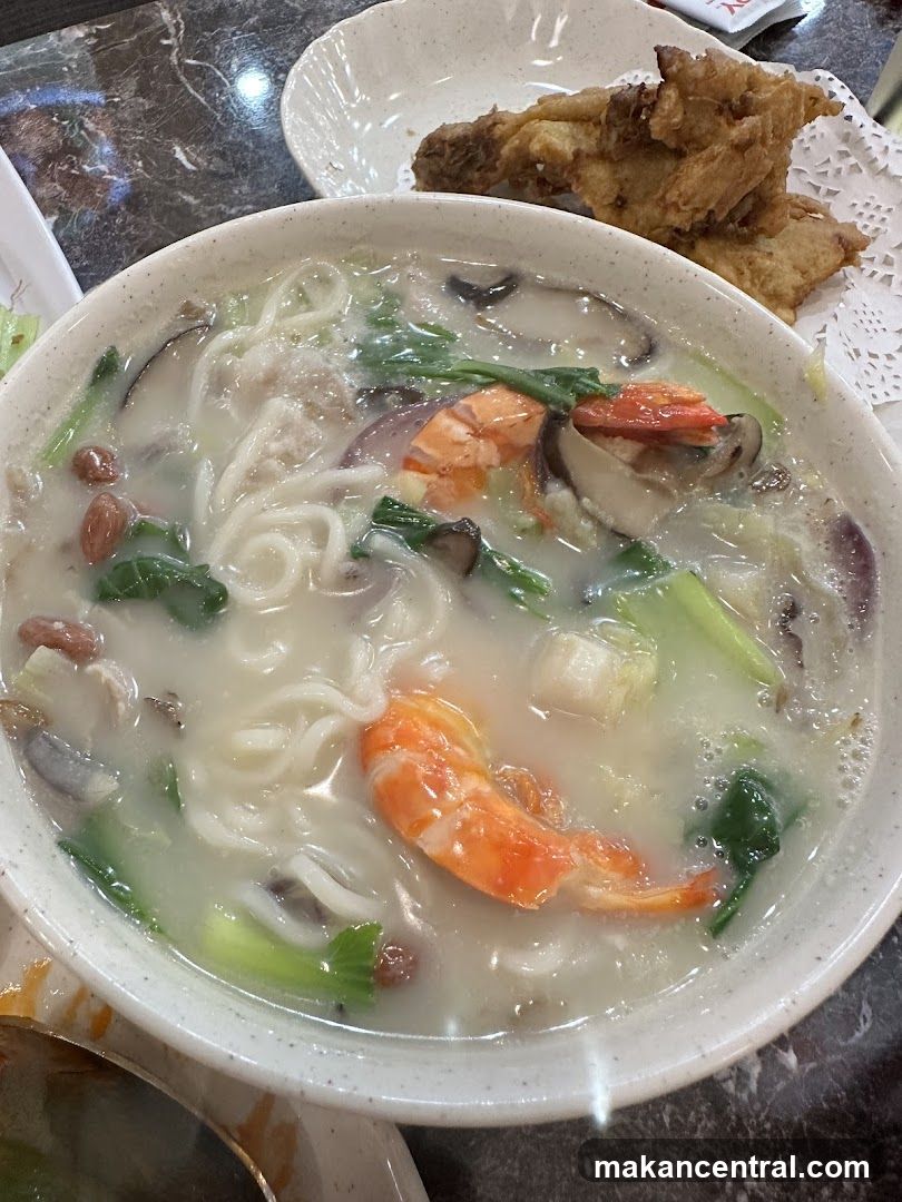 Food dish in bowl