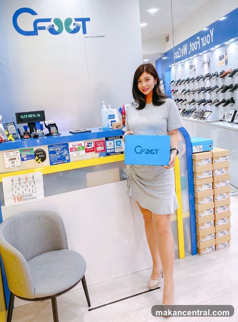 CF-FOOT Store Interior