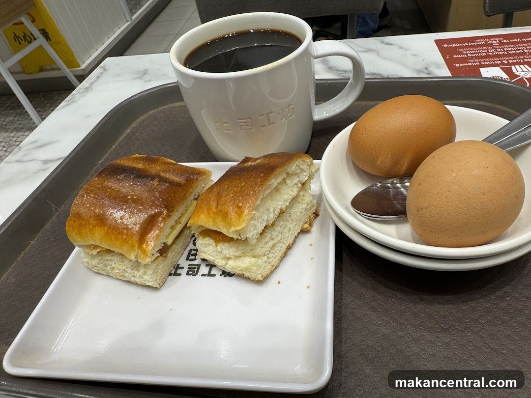 Breakfast tray at café