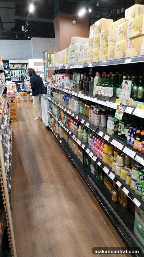 Store Interior Aisle