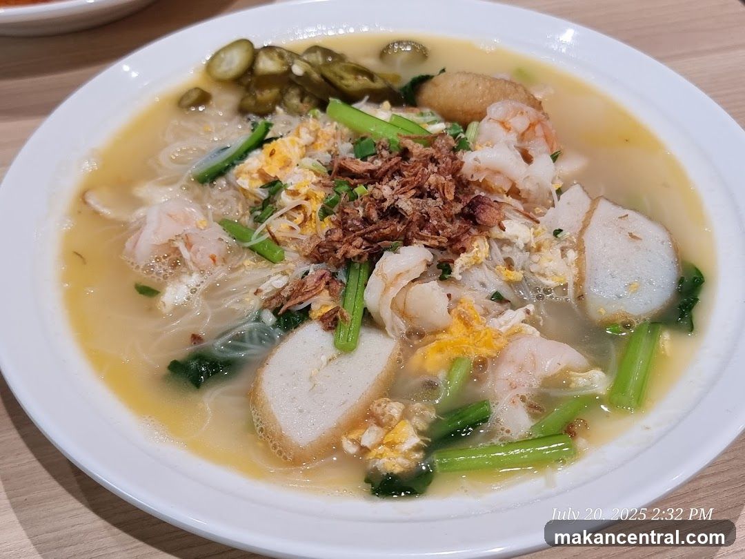 Close-up of a bowl of noodle soup