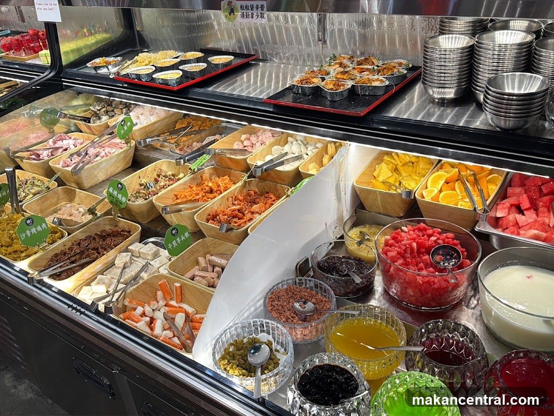 Self-serve food display