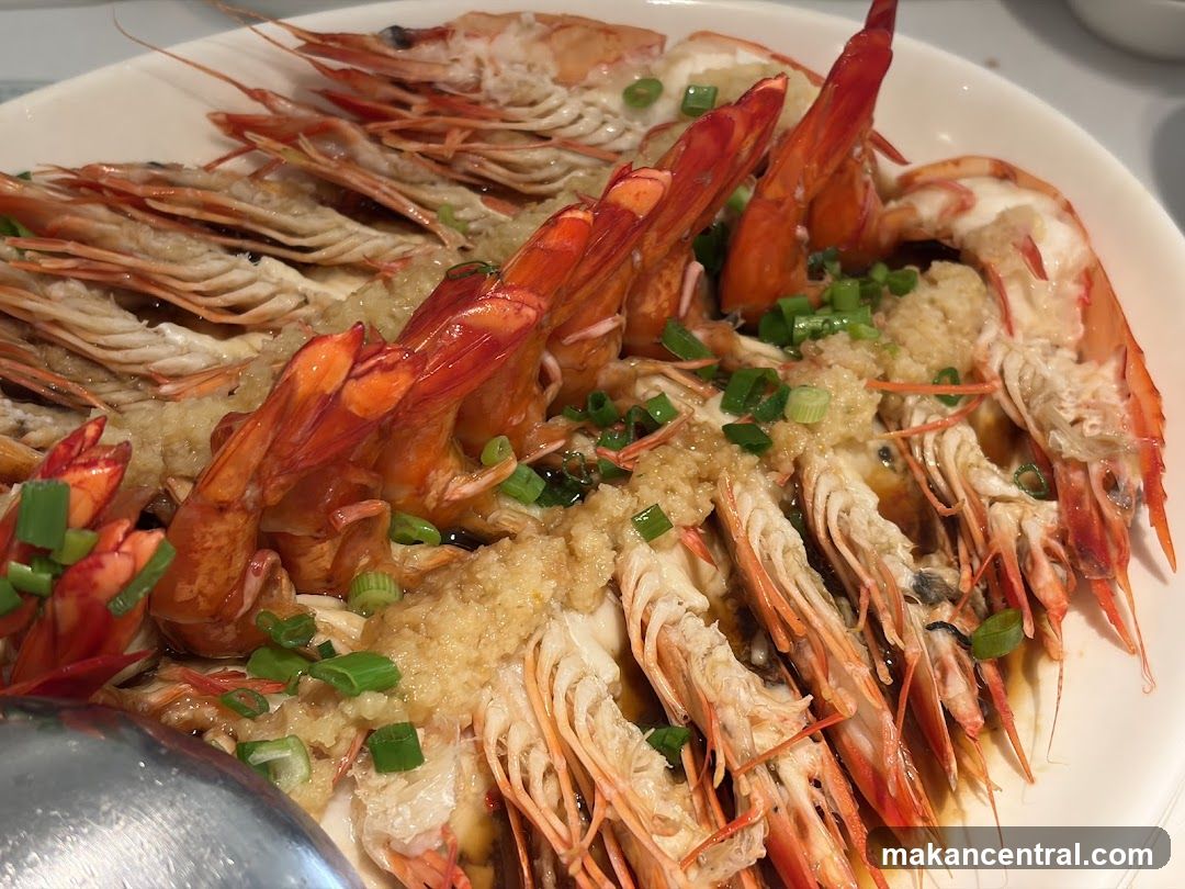 Steamed Prawns with Garlic and Green Onions