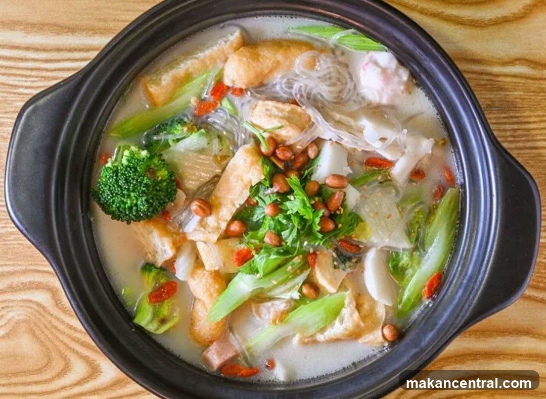 Hot Pot Soup in Clay Pot