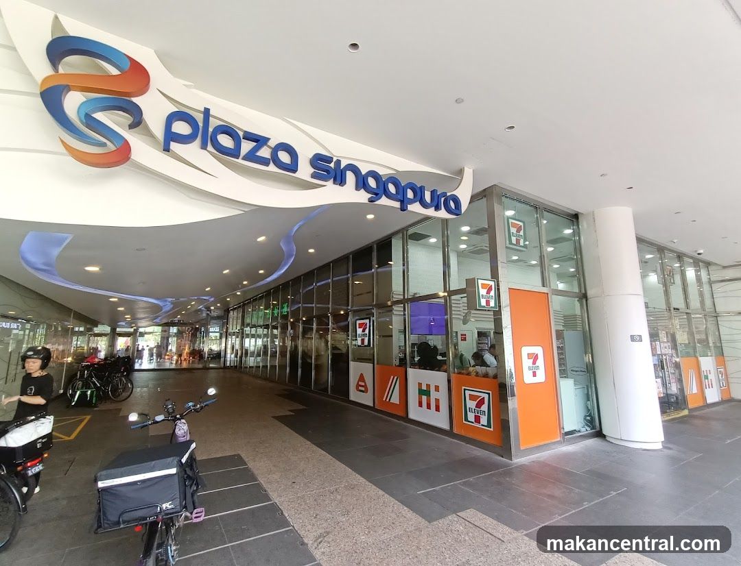 7-Eleven Plaza Singapura