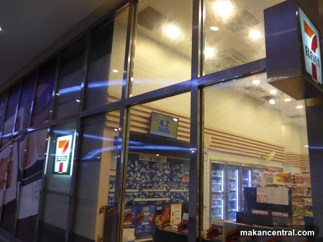 7-Eleven Storefront