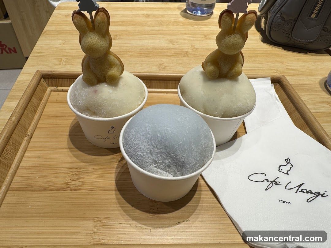 Cafe Usagi Tokyo Interior