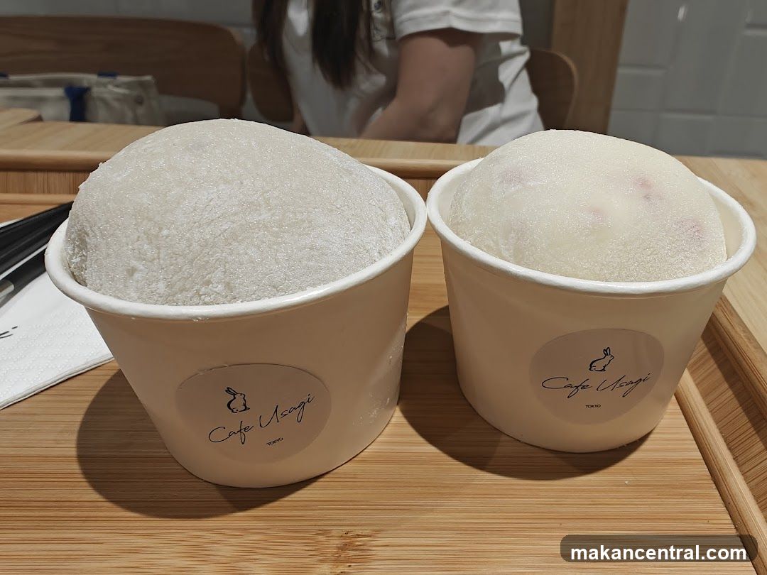 Cafe Usagi Interior