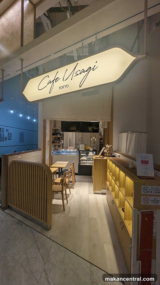 Cafe Usagi Tokyo Interior