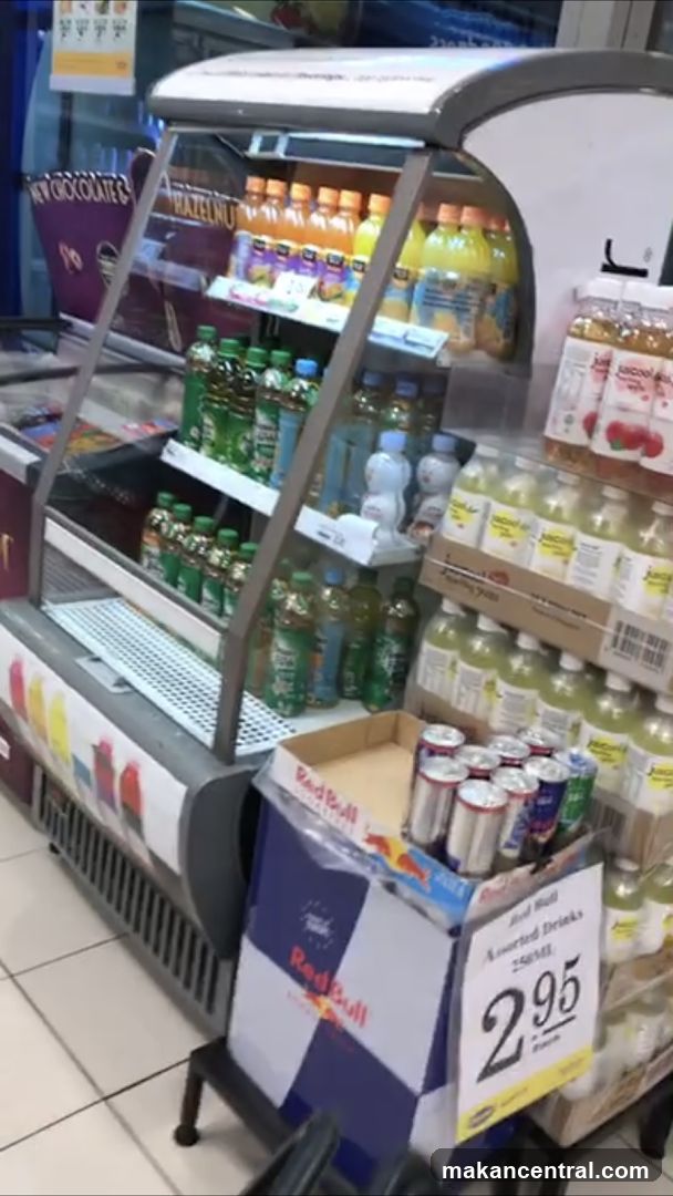 Store Refrigerated Beverage Display
