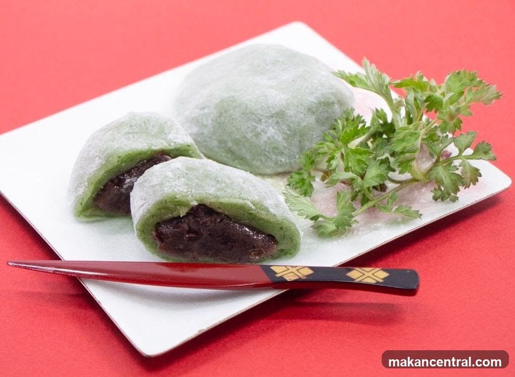 Green Matcha Mochi with Garnish