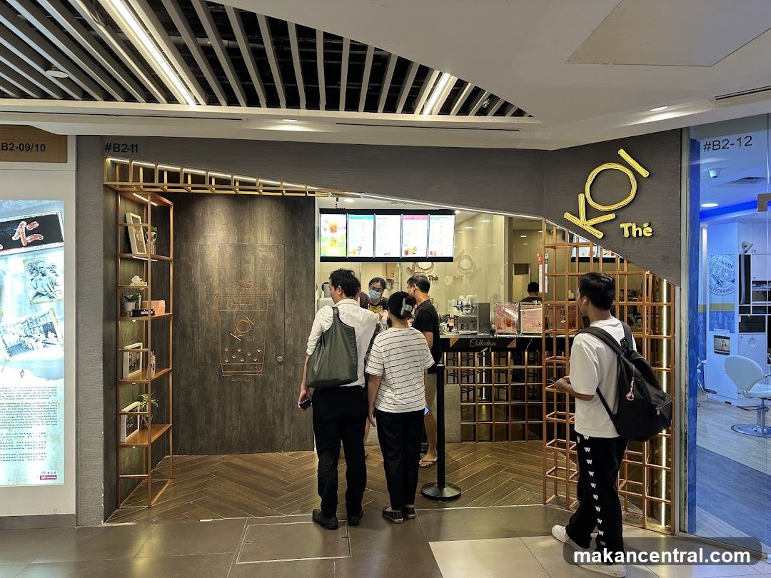 Koi Thé storefront interior view