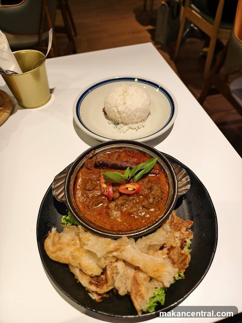 Dinner Plate with Curry and Rice