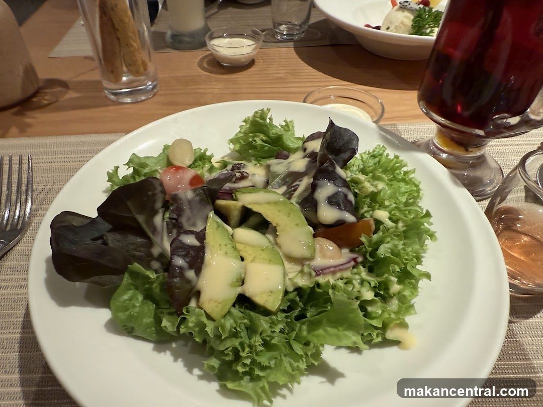 Dinner Salad on Plate