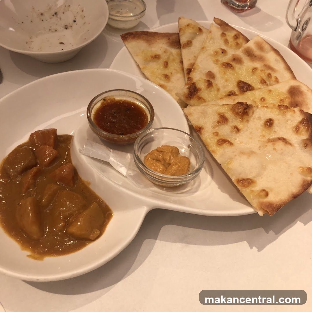 Dinner Plate with Curry and Naan