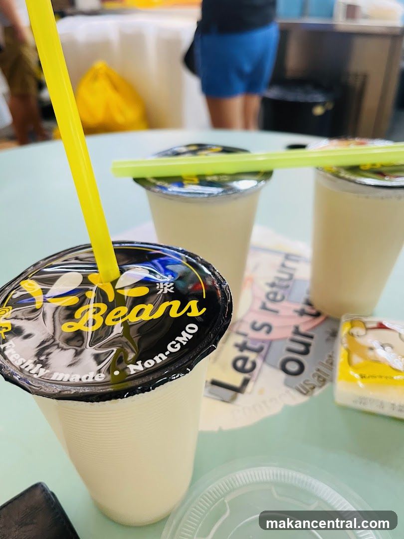 Tabletop drinks at food stall