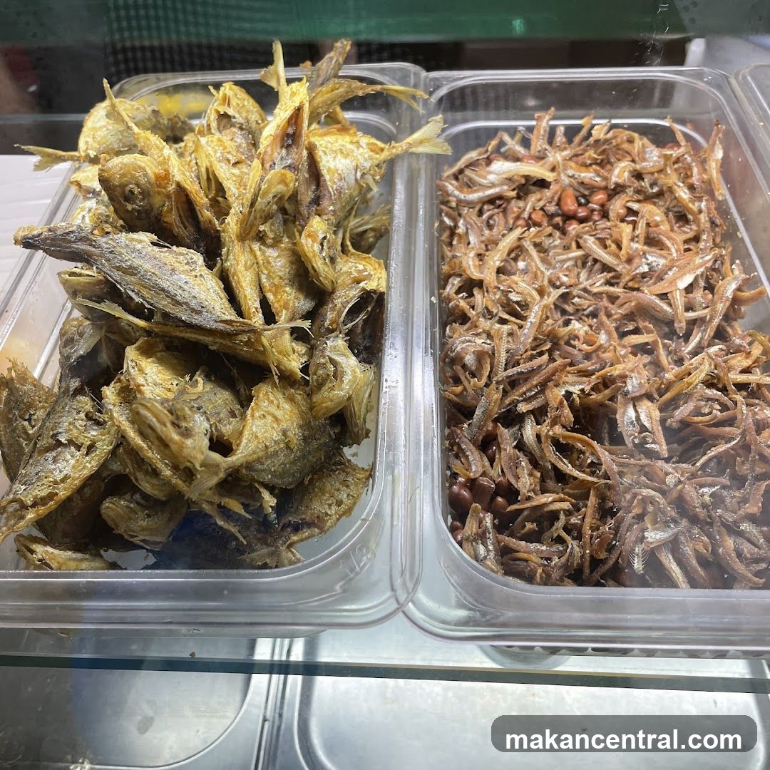 Food Display in Transparent Containers