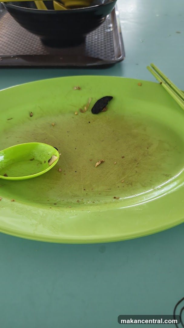 Empty dining table