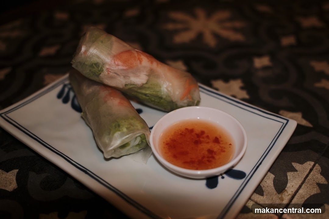 Spring Rolls with Sauce