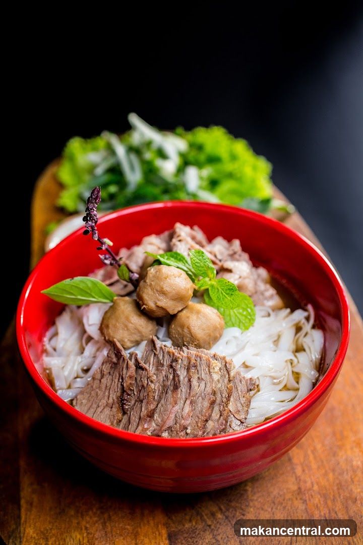 Vietnamese noodle bowl