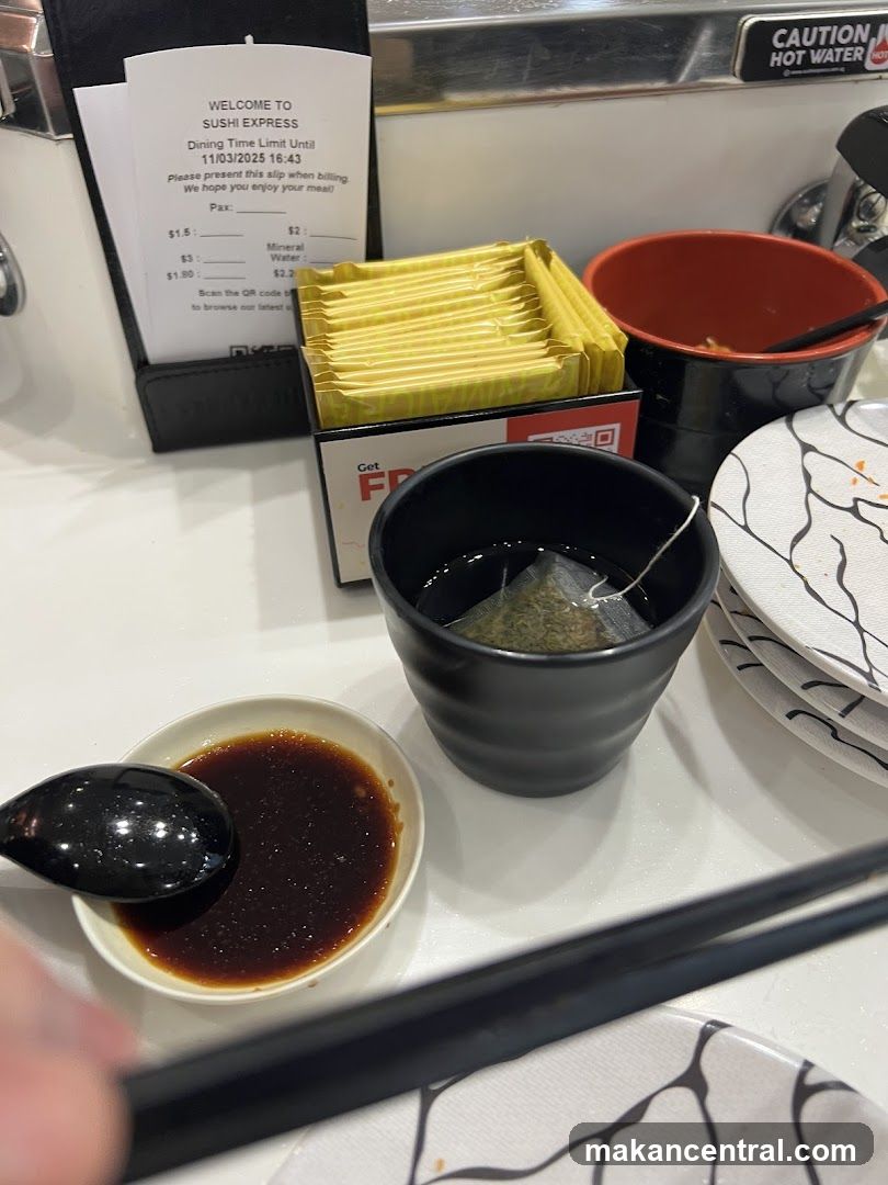 Sushi Express Interior