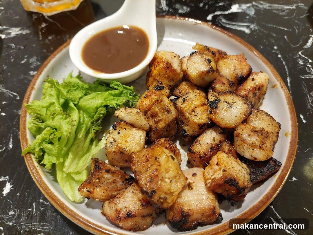Grilled Meat Plate with Sauce and Lettuce