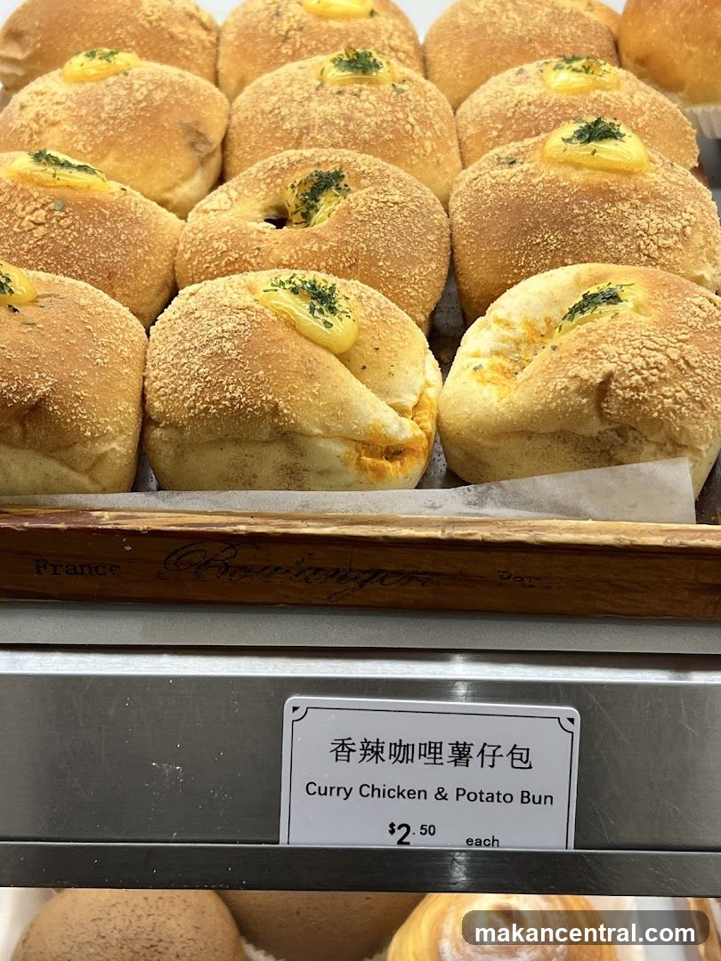 Curry Chicken & Potato Bun Display