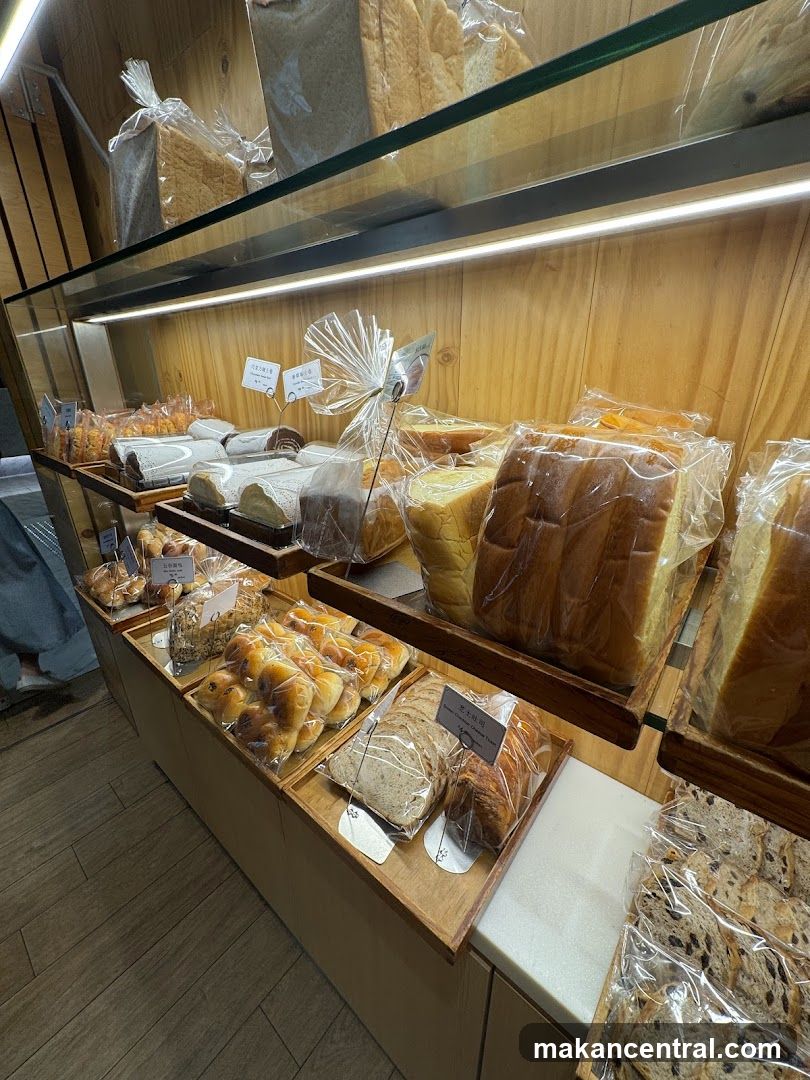 Bakery Display Shelf