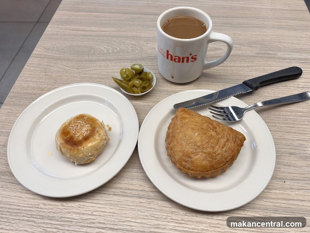 Table Setting at Han's Cafe