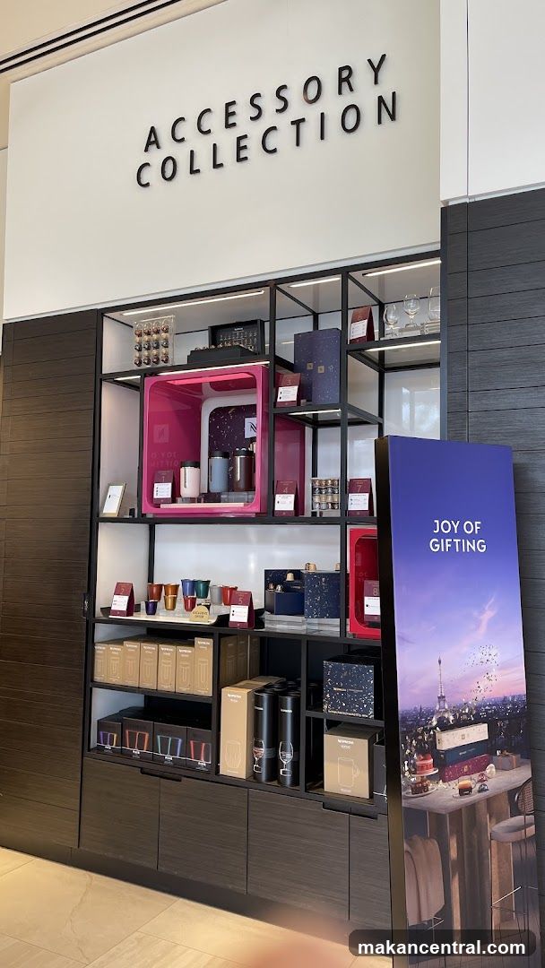 Accessory Collection Store Display