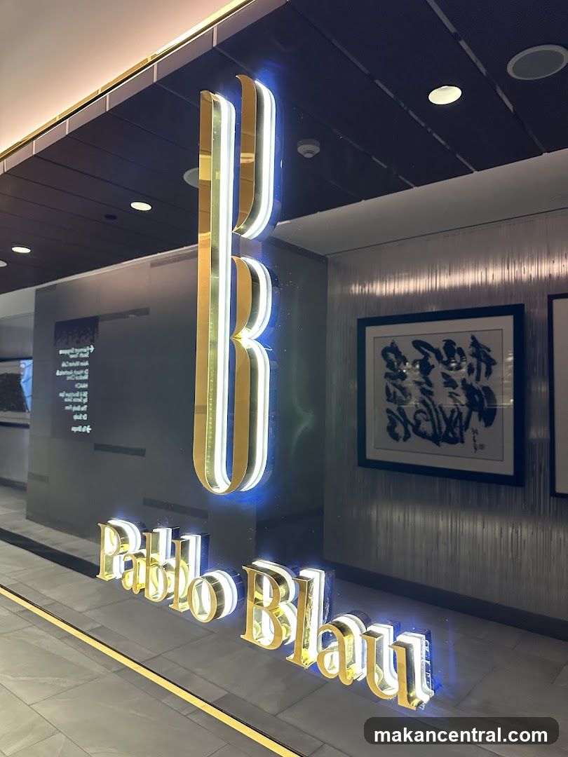 Pablo Blau storefront interior
