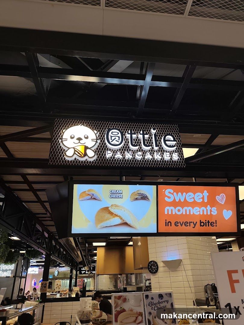 Ottie Pancakes storefront interior