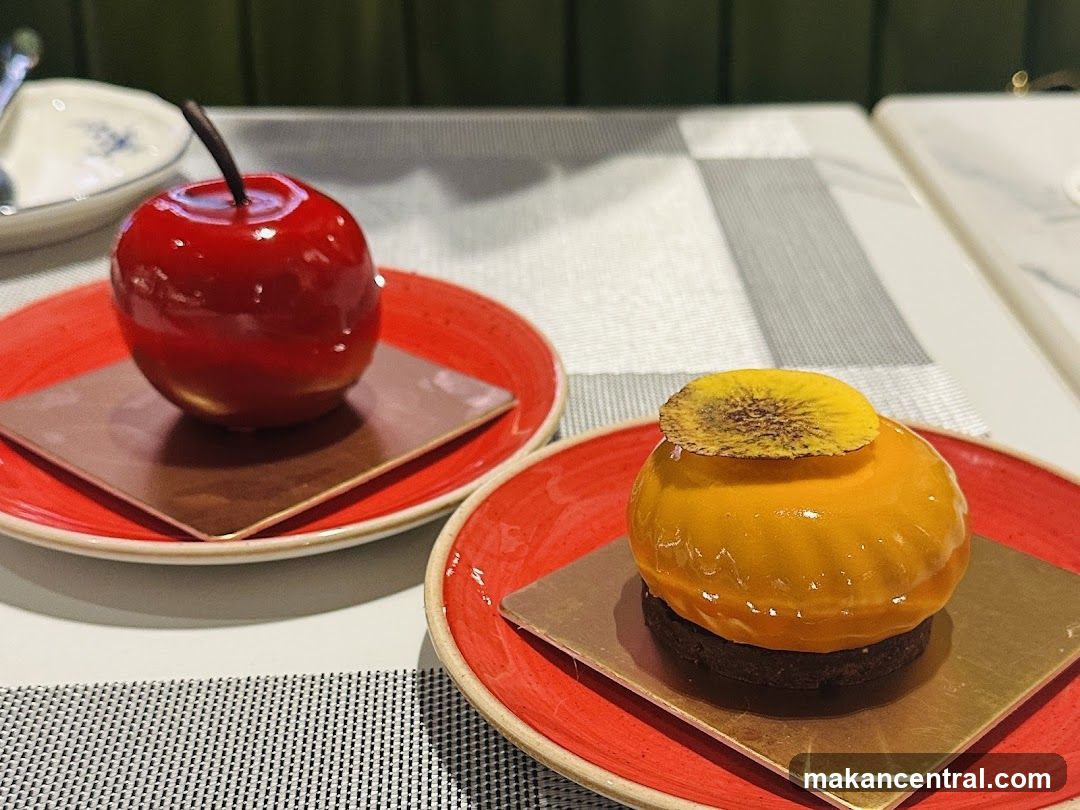 Dessert Display