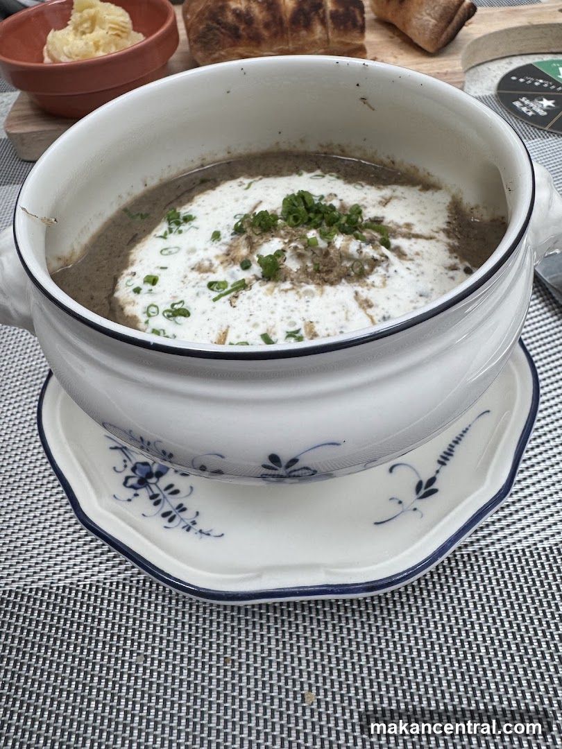 Soup served in ceramic bowl