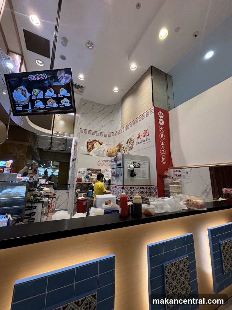 Nam Kee Pau interior