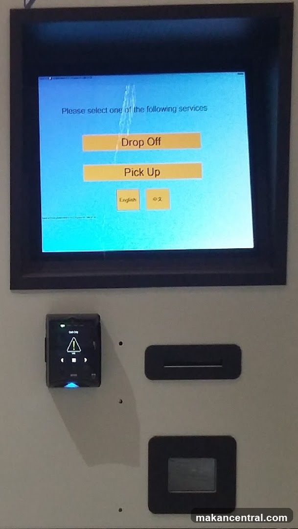 Self-service kiosk