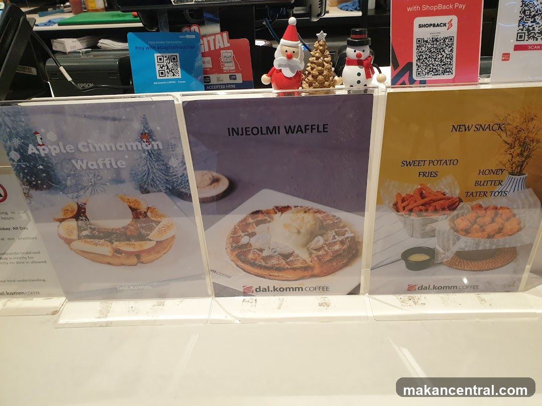 Dal.komm Coffee Counter Display