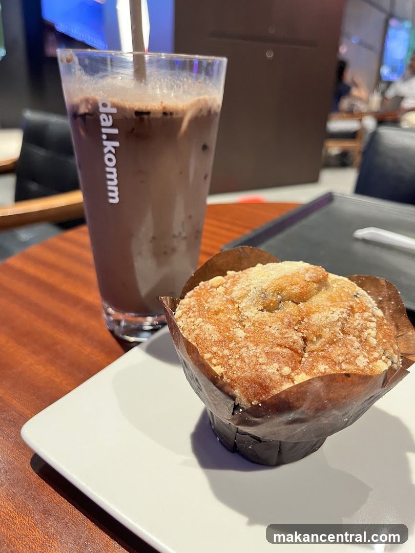 Coffee and Muffin at dal.komm