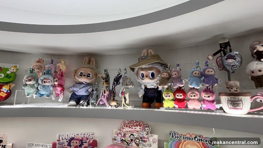 Store Display Shelf