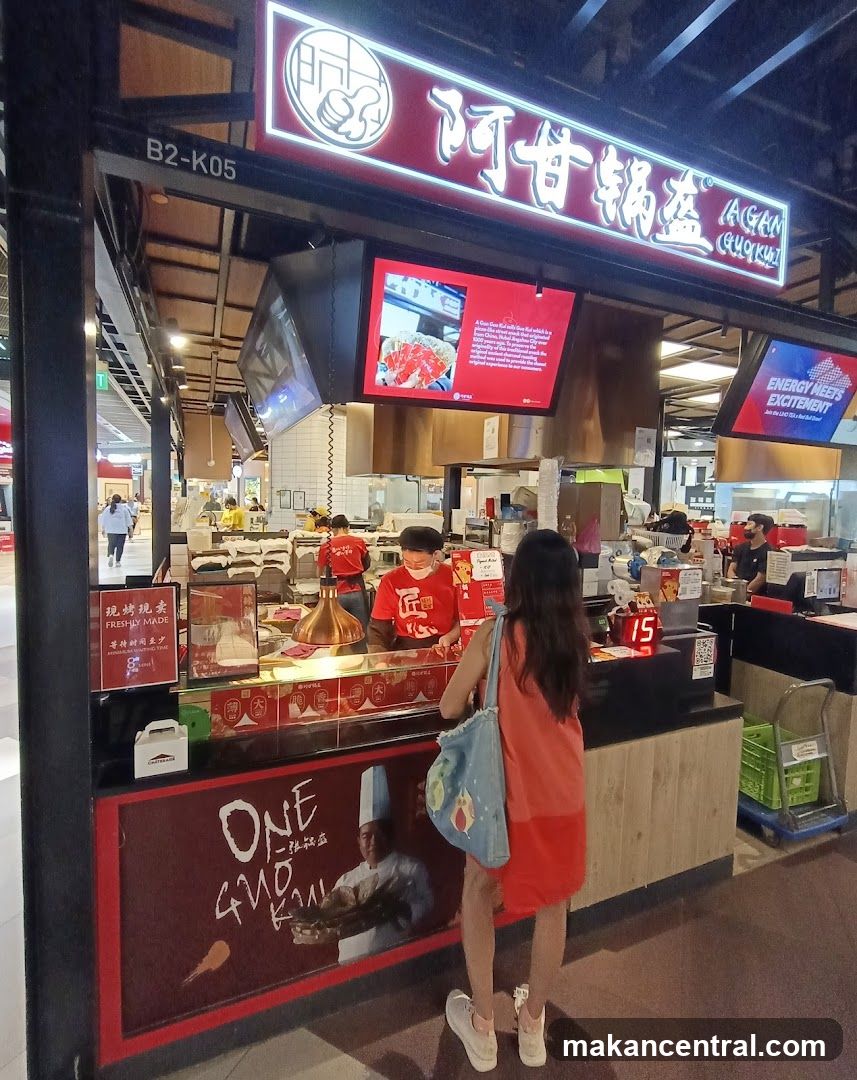 Agan Chukki stall interior