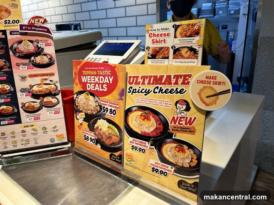 Restaurant Counter Display