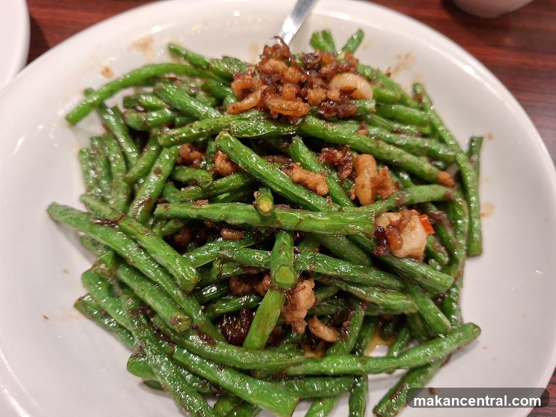 Stir-fried green beans with minced meat